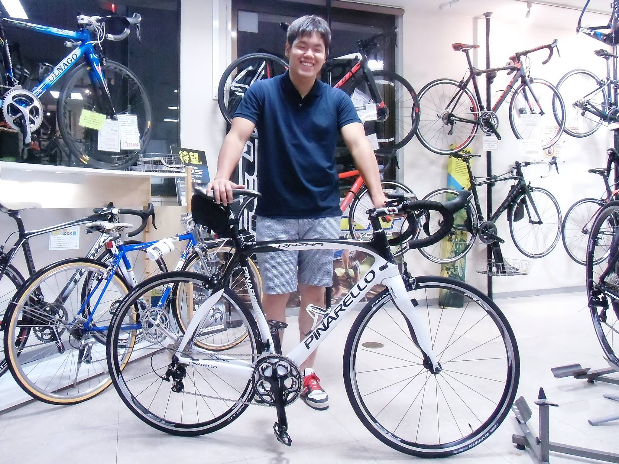 Pinarello Razha お買い上げいただきました 自転車販売 広島県福山市 ロードバイク マウンテンバイク Bicycleshop Fine ファイン